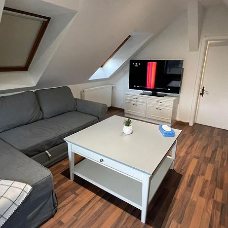 120Qm - 5 Rooms - 2 Bathrooms - Kitchen- Free Parking - Fast Wifi - Yiha Apartment Hannover Dış mekan fotoğraf